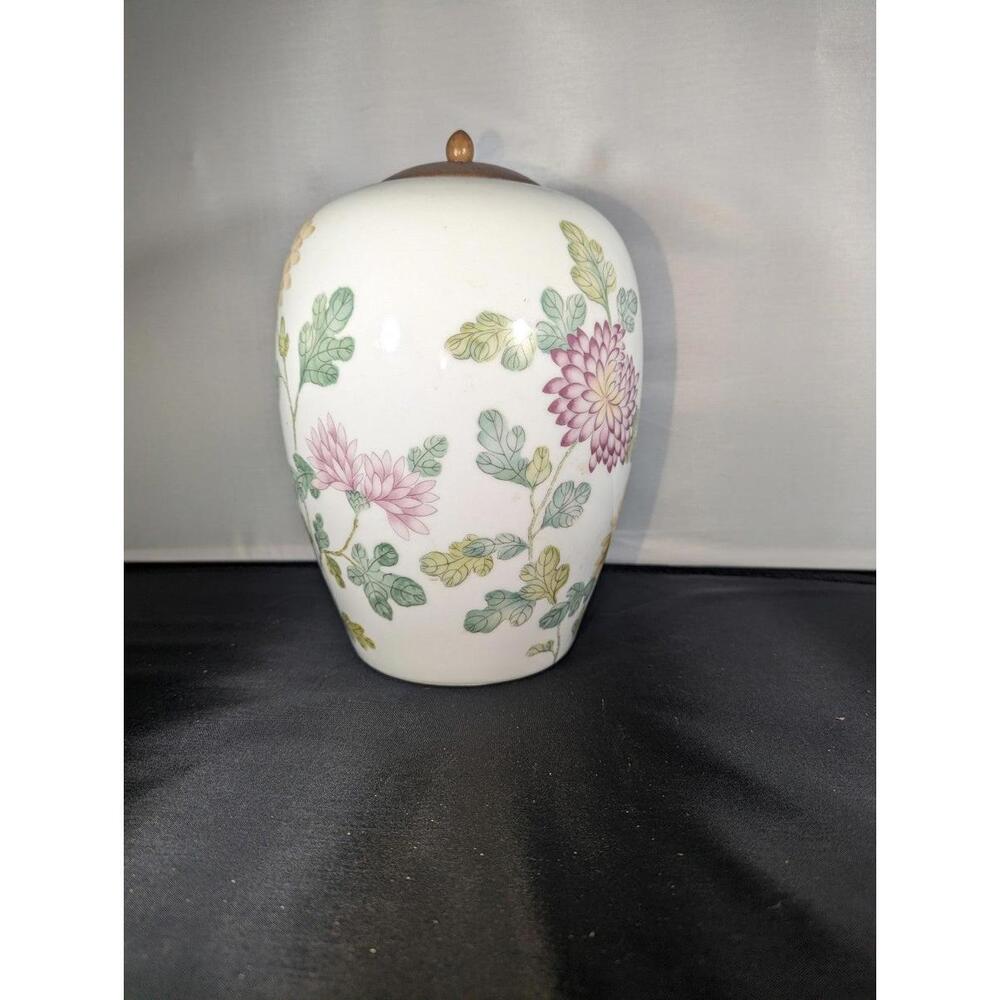 vintage collectors Gallery Originals floral patterned vase